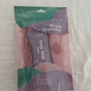 Brand New Hair Health Australia, Blonde Bombshell Toning Hair Mask‎